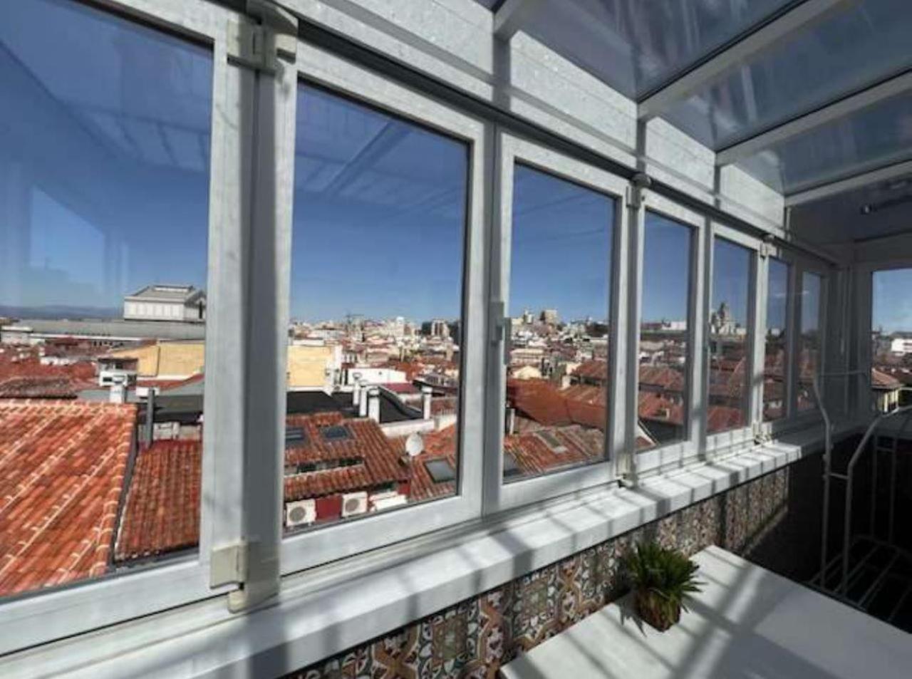 Apartamentos El Tiempo Madrid Exterior photo