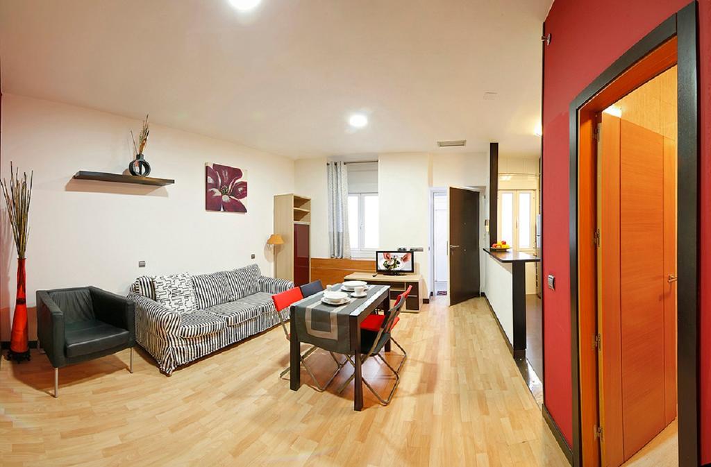 Apartamentos El Tiempo Madrid Exterior photo